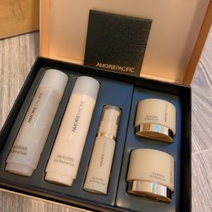 Amore Pacific traveling gift sets